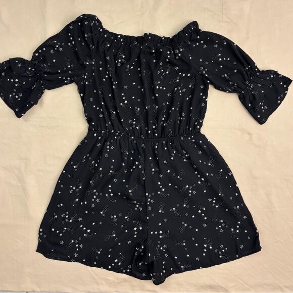 Monteau Women's Black and White Off the Shoulder Stars Shorts Romper Size XL - Picture 6 of 7